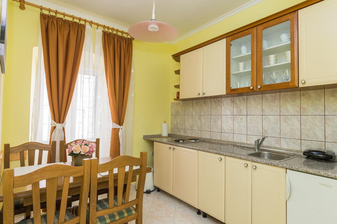 Apartment Niko *